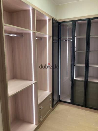 Apartment 142m for rent, kitchen and air conditioning, Oyst Aurascom, very distinguished location, best price