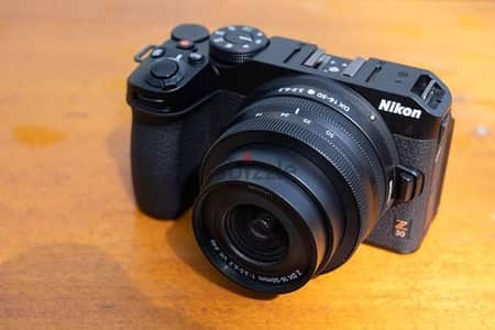 nikon z30 like new