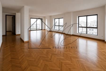 Office for rent in Laurent between the tram and the sea 190m