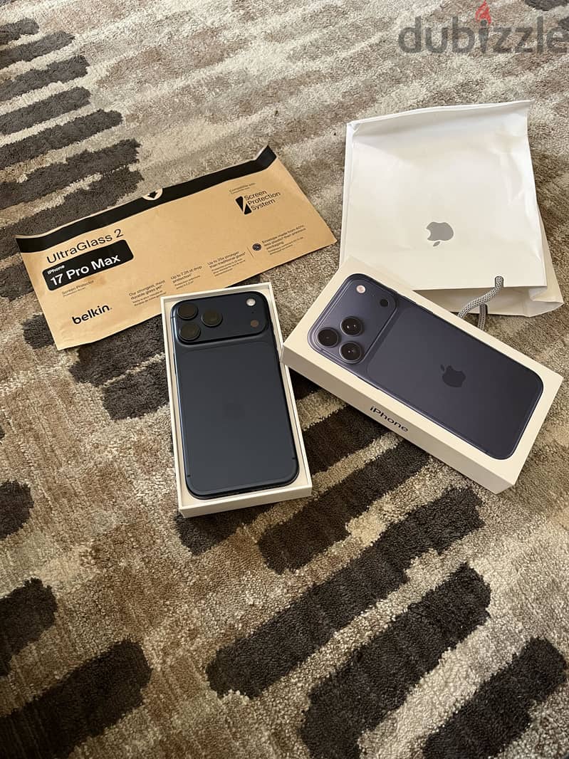 Apple - iPhone 17 Pro Max 1