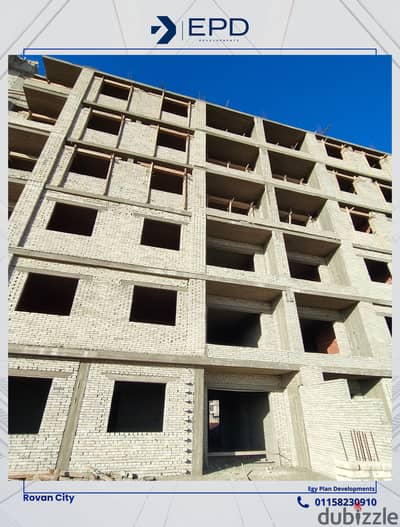 Apartment 186 sqm with a view of the main street for sale in Zayed