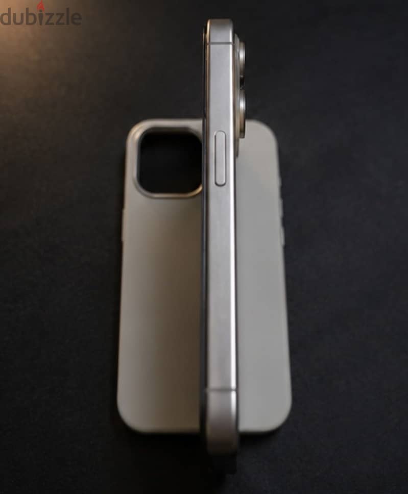 Apple - iPhone 15 Pro Max 2