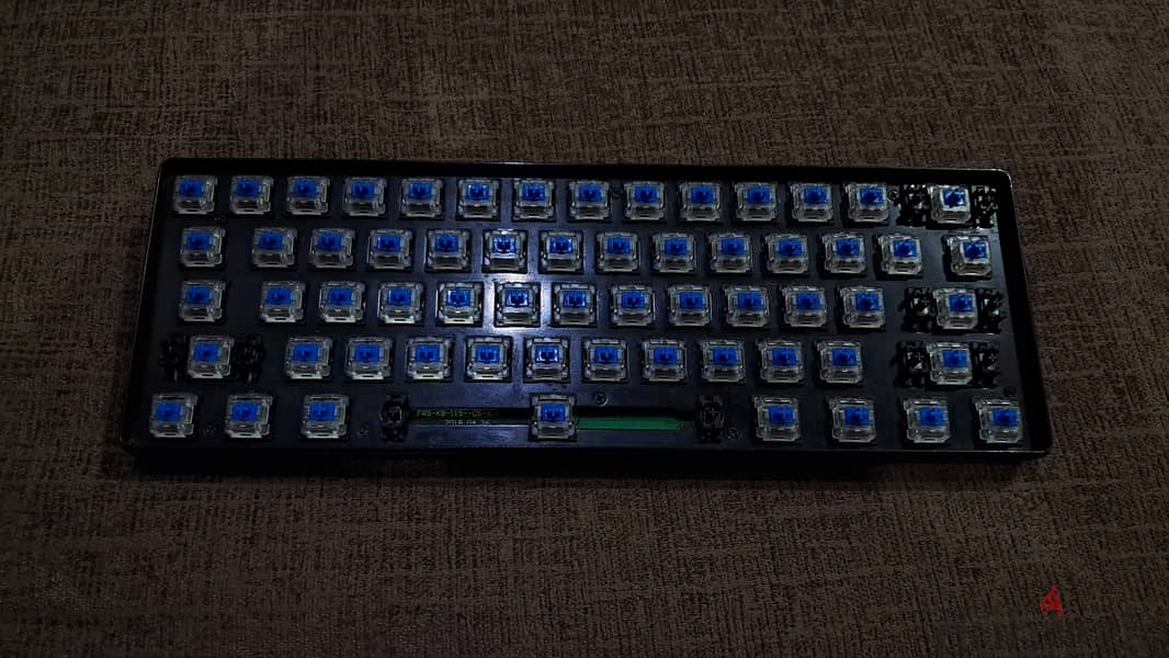 Keyboard Techno Zone E22 Blue Switch 60% 1