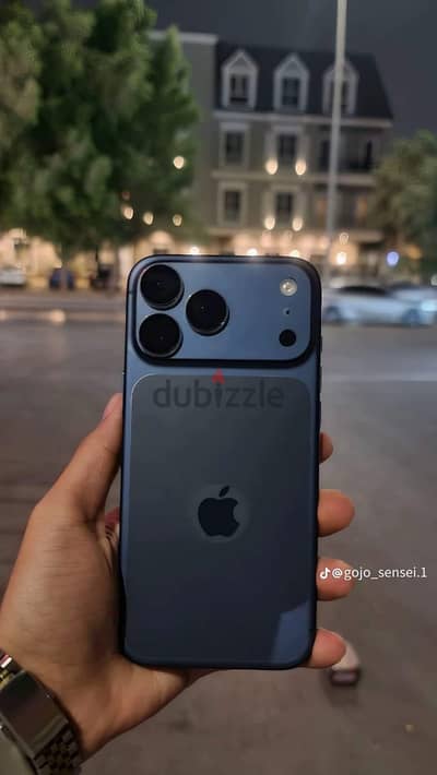 آبل - آيفون 17 برو ماكس