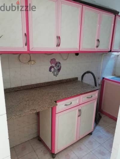 مطبخ كامل للبيع بحدائق القبة .