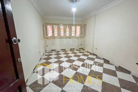 Apartment for Rent in a Prime Location on Hilton Street, Smouha