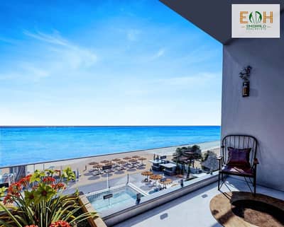 Own a spacious 169m² apartment with 3BR and a panoramic sea view.