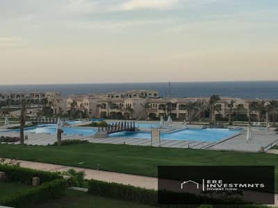 شاليه مميز جدا للبيع متشطب ومفروش بالكامل بفيو علي البحر وحمام سباحة بافضل سعر في السوق في لافيستا 6 العين السخنة