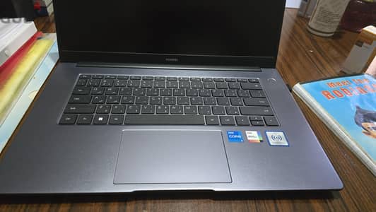 HUAWEI B3-520 i5 1135G7 Iris Xe Graphics