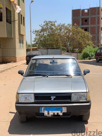فيات شاهين 2000 فبريكا بره وجوه ماعدا مرمات في الجانبين
