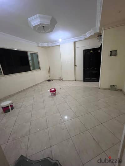 Apartment for sale in Hda'iq Helwan on the corniche licensed building