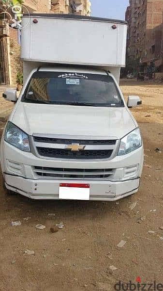 سياره بصندوق مغلق بدون سائق