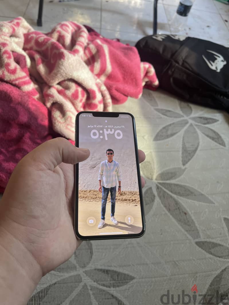 Apple - iPhone 11 Pro Max 4