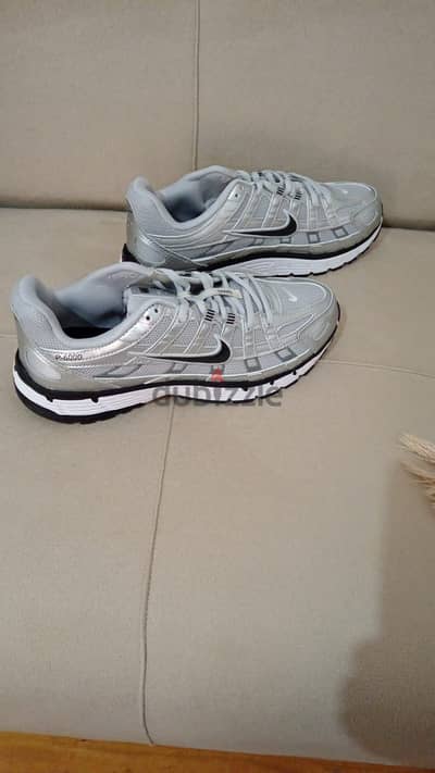 Nike P-6000 Metallic Silver size 43