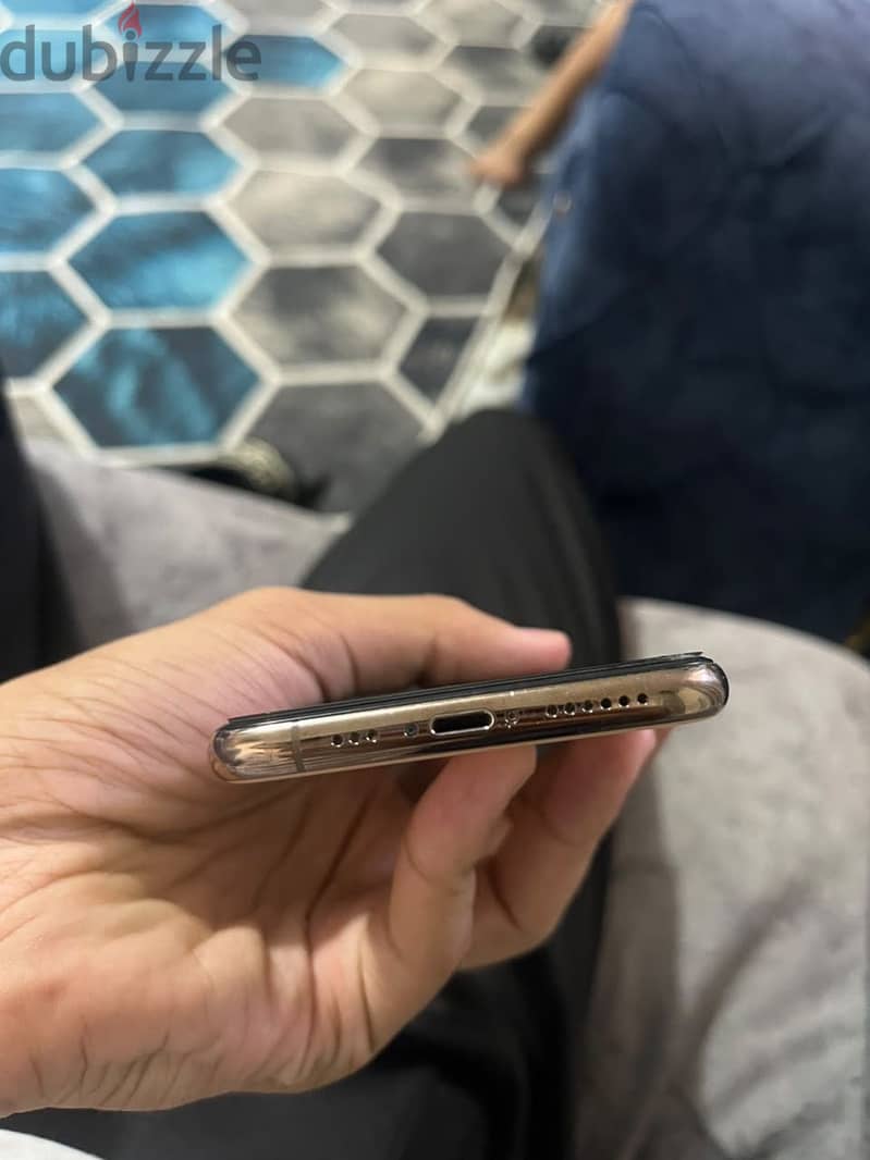 Apple - iPhone 11 Pro 4