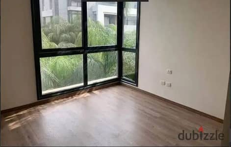 Half-price bargain ready apt, custom-finished. Prime Shorouk spot in Mayan next to Swan Lake opp Madinaty. Lowest DP & longest plan.