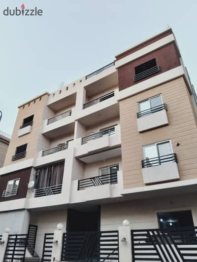 Apartment for sale 205 meters finished with an elevator, sea view and the possibility of being in a very new building with all utilities