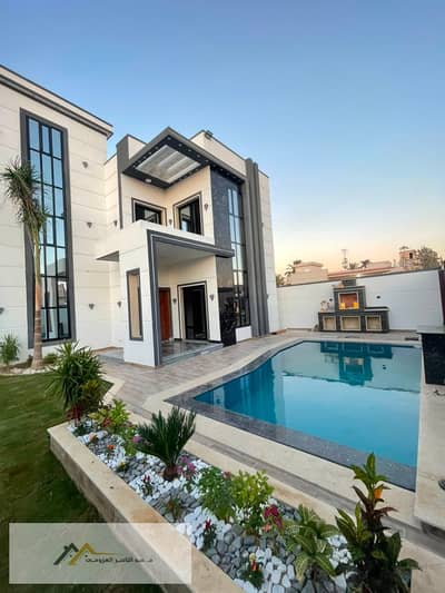 Own a Villa in King Mariout. Gift of the season price 3,700. All services, schools, and universities. Office location: King Mariout, after the other restaurant, directly. To contact Professor Omar.