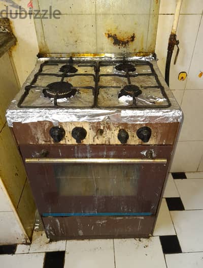 بوتاجاز 4 عيون وفرن