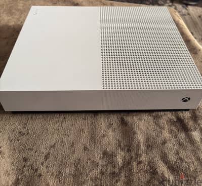 Xbox one S All-Digital Edition 1TBللبيع