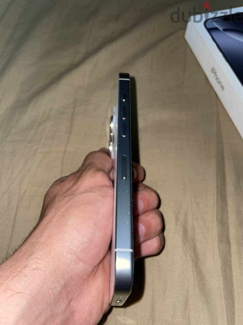 Apple - iPhone 16 Pro 2