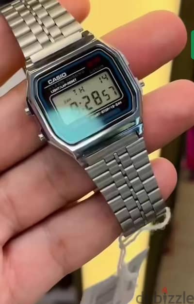 ساعهCasio A159 محتاجه حجر بس