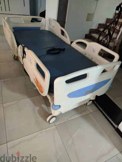 سرير طبي كهربائي للايجار