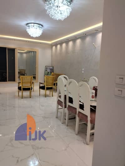 شقة مميزة جدا للبيع vip استلام فورى  في أعلى مكان فى الشيخ زايد فيو فى غاية الروعة متشطبة تشطيب Sheikh Zayed City سوبر لوكس