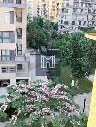 Apartment for sale in New Cairo in the finest and best phases of Madinaty with a beautiful view of the garden for lovers of elegance and tranquility 