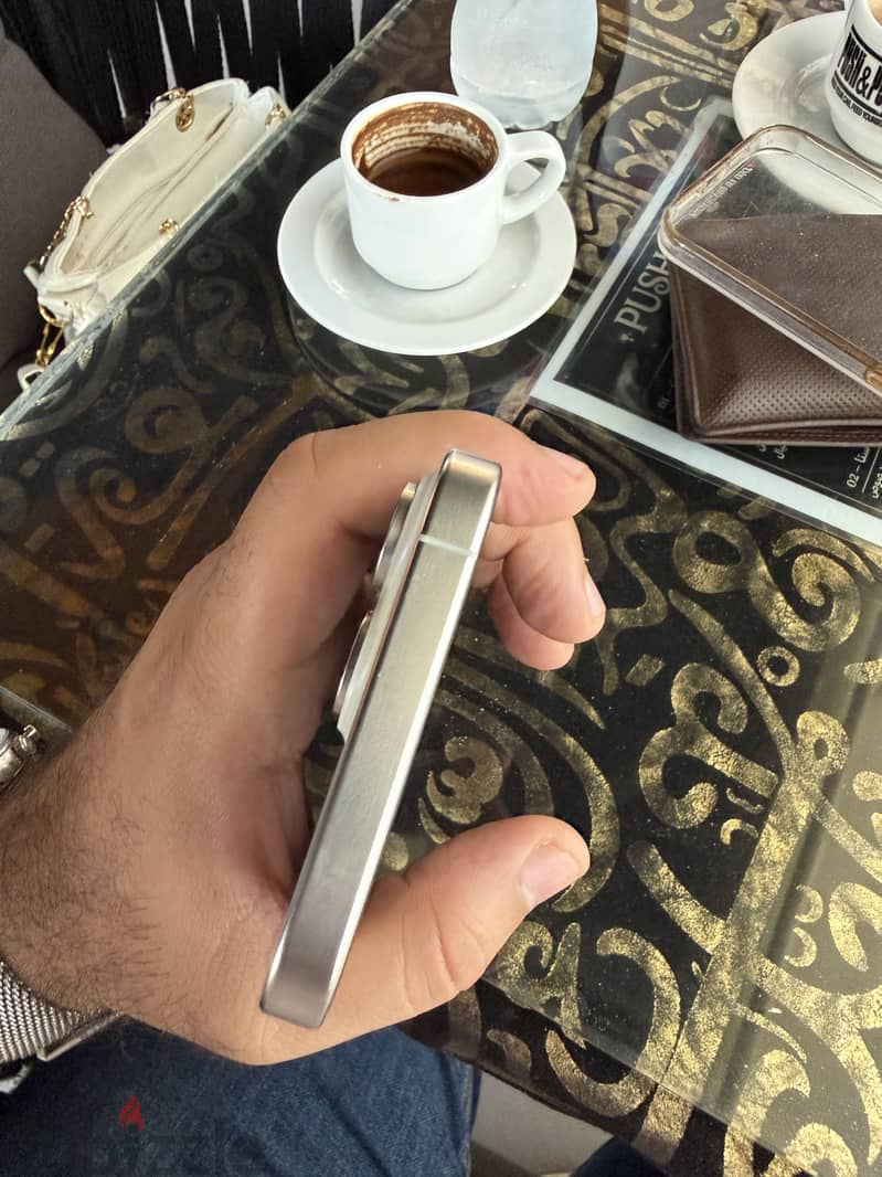Apple - iPhone 15 Pro Max 4