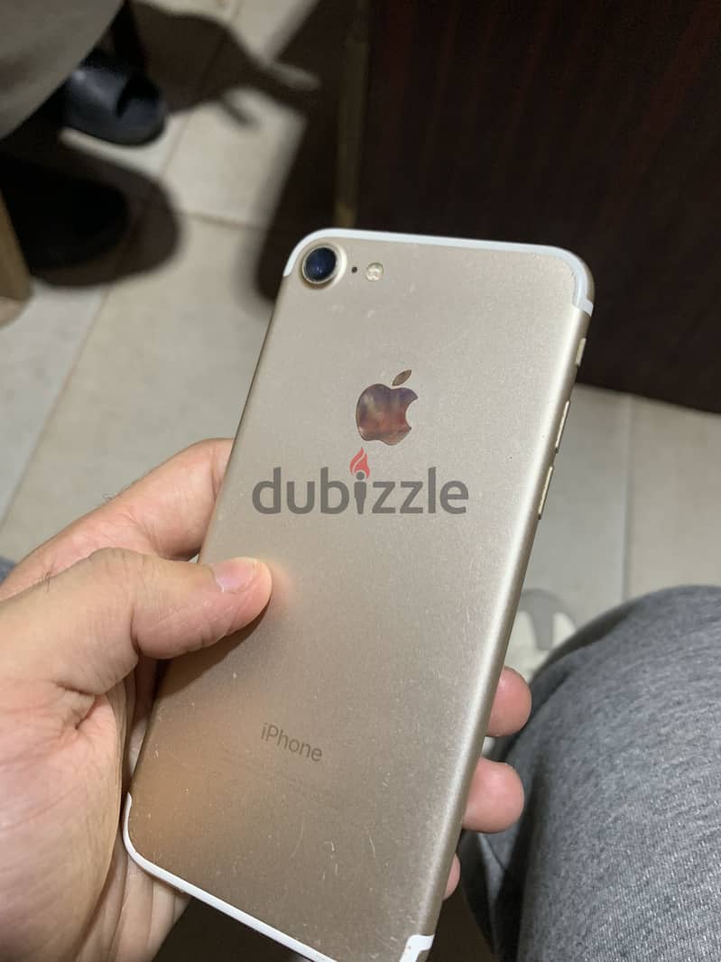Apple - iPhone 7 2