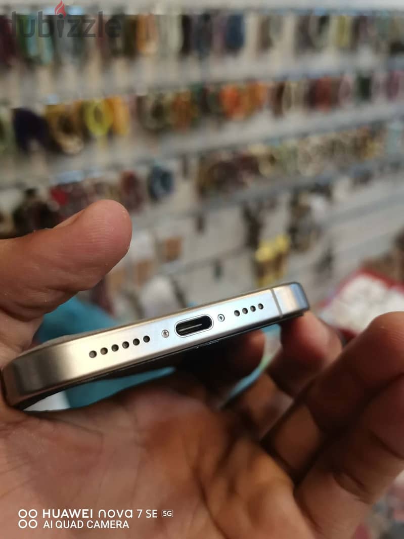 Apple - iPhone 15 Pro Max 5