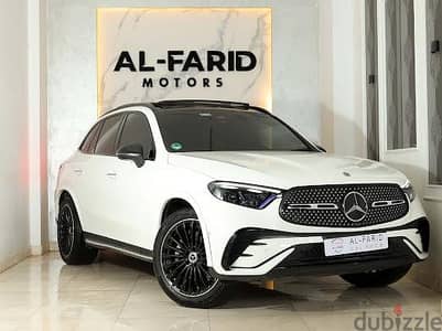 Mercedes-Benz GLC 300 2023 AMG بحالة الزيرو فبريكا صيانات توكيل