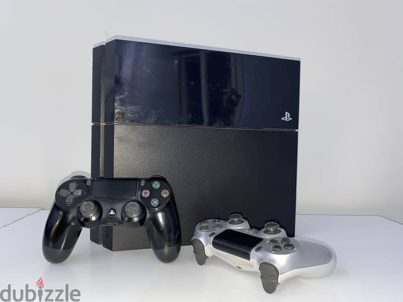 PS4 in a perfect condition 4