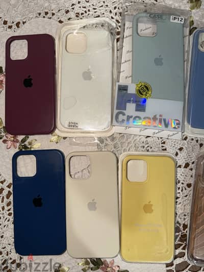 Iphone 12 covers like new