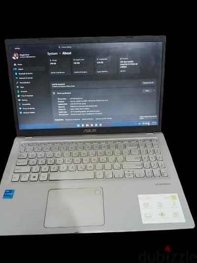 Asus core I3 x515 EA