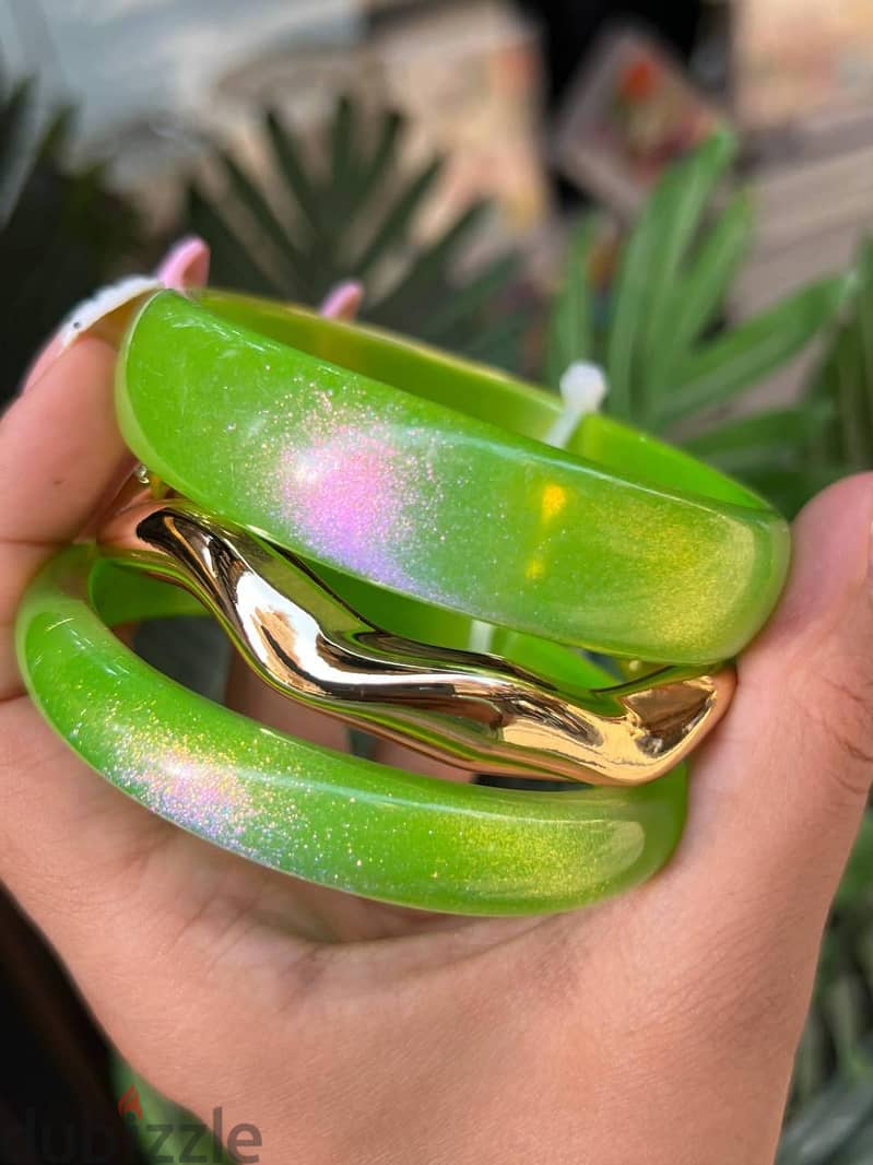 Trendy 3-Piece Chunky Bangles Set 3