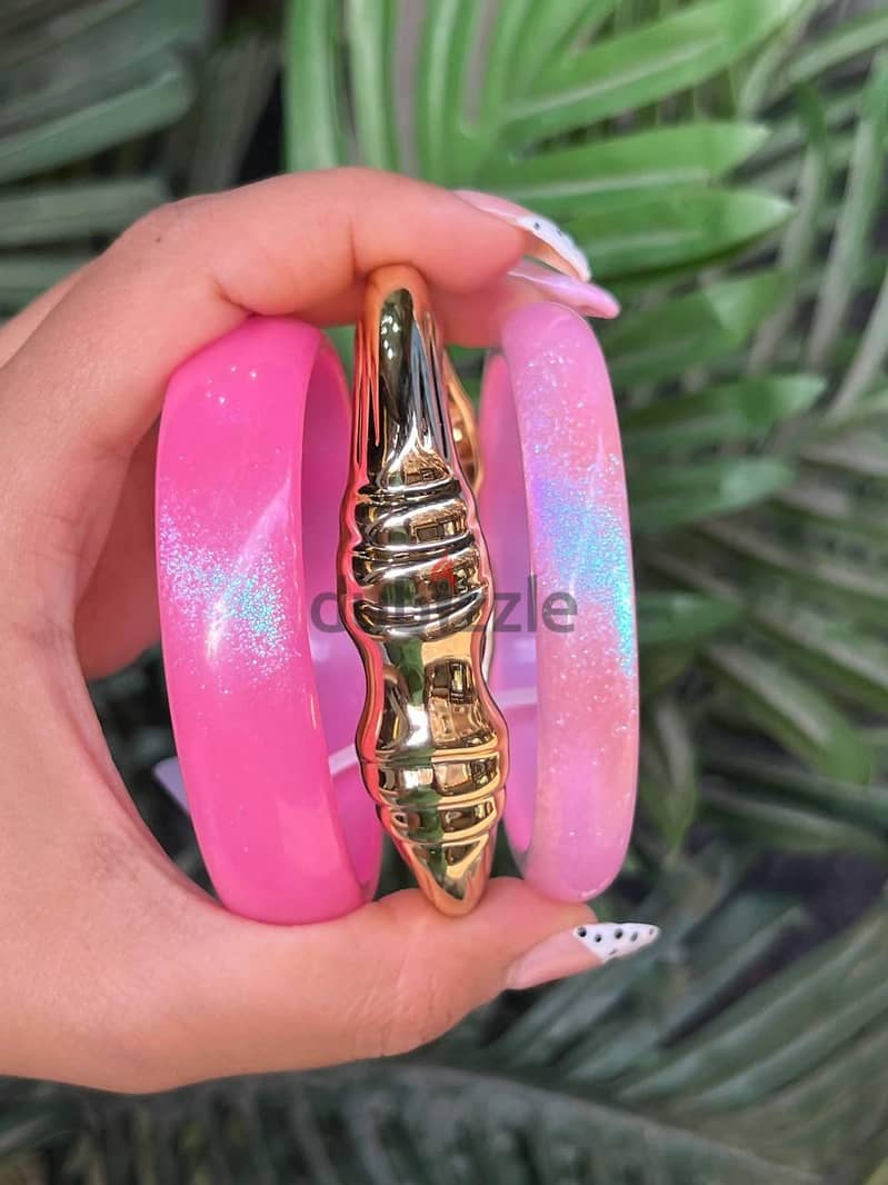 Trendy 3-Piece Chunky Bangles Set 10