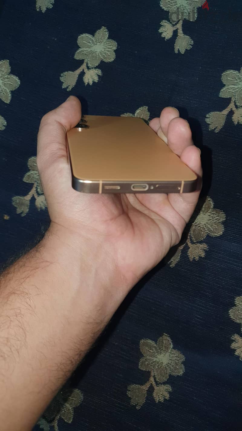 Samsung S24 Plus 4