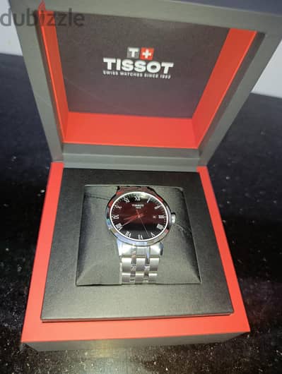 ساعه TISSOTاصليه غير مستخدمه