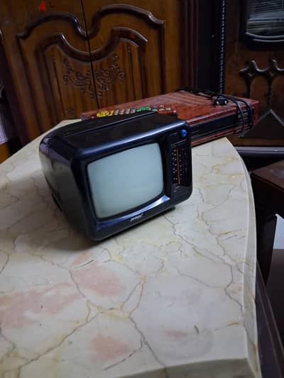 حاجات قديمه  أنتيكا