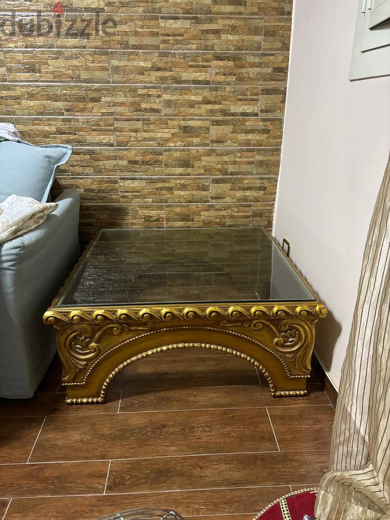 A beautiful 3 seat sofa set 1