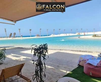 جاهز للاستلام  و المعاينة للبيع بسعر خيالي و خصم خاص للكاش مفيوح مميز صف اول في جون سوديك june راس الحكمة الساحل الشمالي