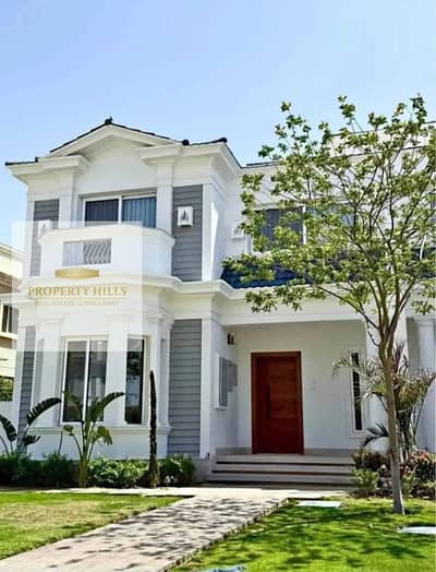 اخر فيلا للبيع استلام فورى متشطبة على الفرش  252 متر فى Mountainview 1.1 التجمع الخامس قدام الرحاب