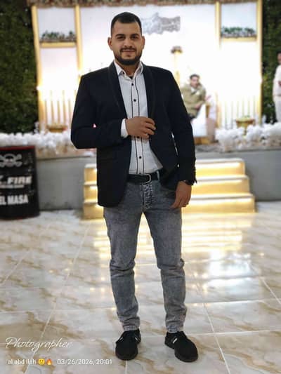 فيفو في ٣٠ مفيهوش خربوش ومعاه اربع كفرات واسكرينه 