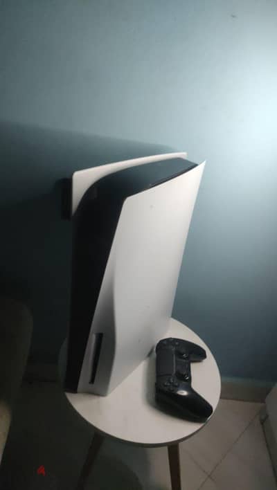 PlayStation 5 black controller