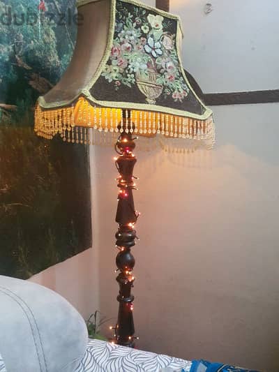 اباجورة استاند