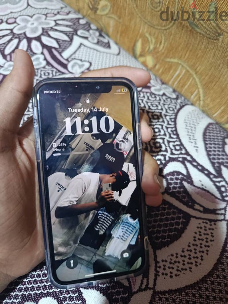 Apple - iPhone X 4