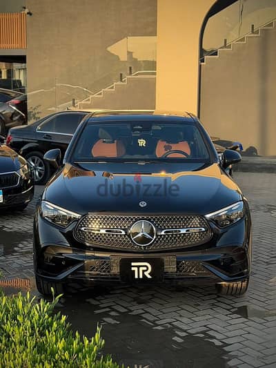 Mercedes-Benz GLC 300 4-Matic 2026 fully loaded