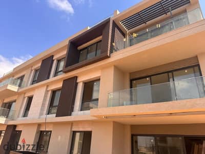 شقة متشطبة بفيو لاند سكيب  فى إستيتس ريزيدنس بجانب سولانا بالقرب من بيفرلى هيلز The Estates Residence